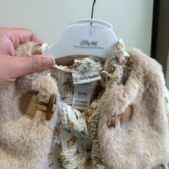Little Me Cream Floral Dress with Tan Faux Fur Capelet - Picture 9 of 12